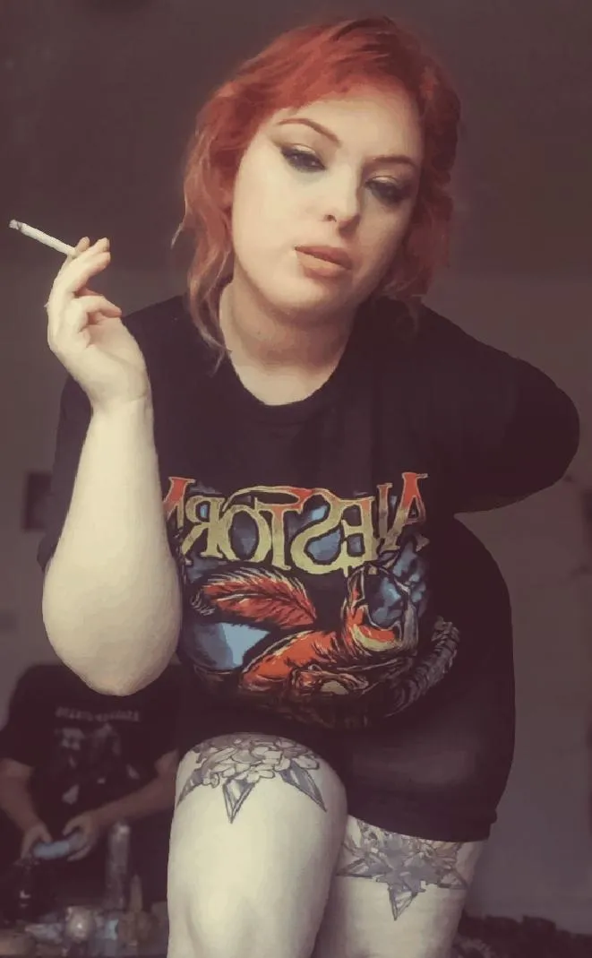 Taste the smoke off my lips posted by glittergapes