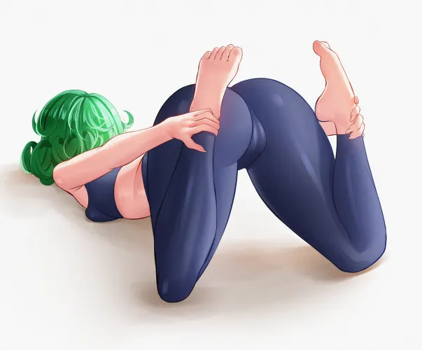 Tatsumaki trendy pose (@PietroSatou) by Gold-Doctor-3969