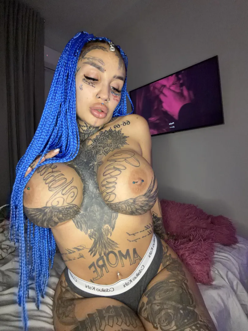 Tattoos fade, but bruises and bite marks last longer posted by ssweetwhisper