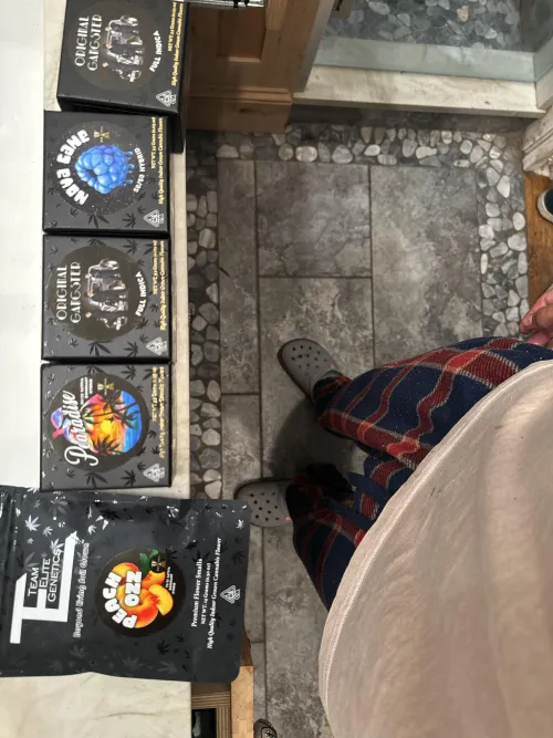 Team elite genetics living soil by Spare-Phone-548