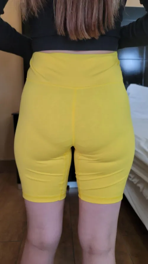 Tease from behind  by Daisy_Diva