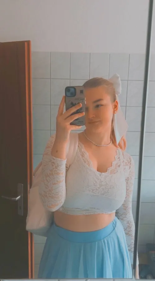 Teenager with great tits by KissOfRogue