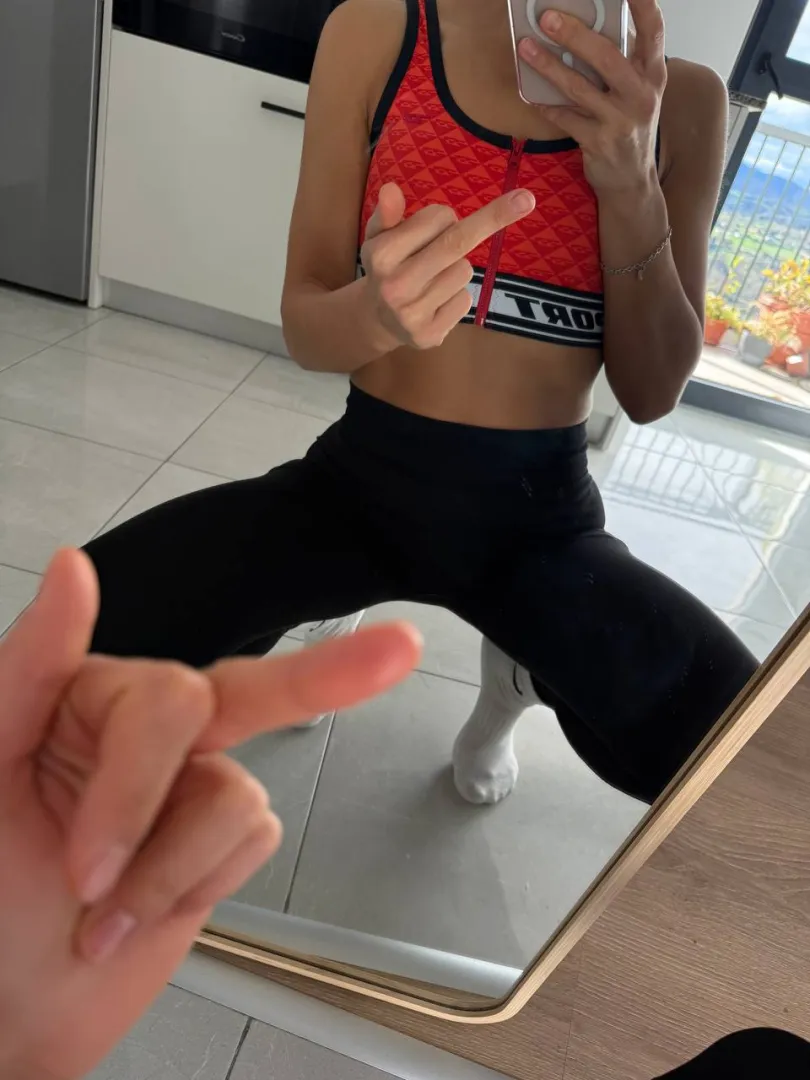 tell me how big of a loser you are posted by Candy_Deyl