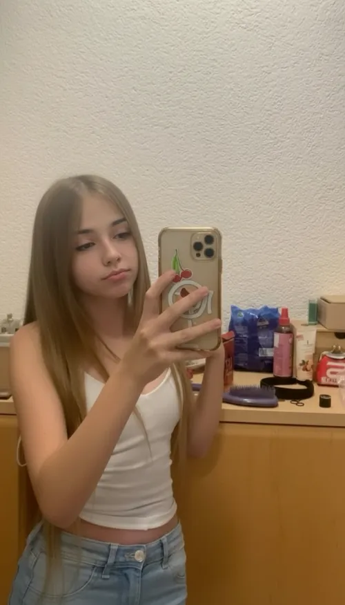 tell me if this looks like the first time it’s been touched by sugar_with_thorns