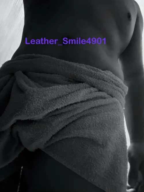 Tell (m)e this doesn’t turn you on  by Leather_Smile4901