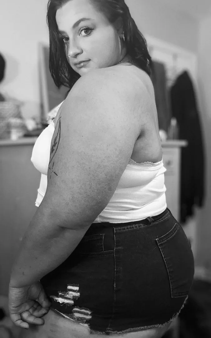 Tell me what you love the most about me… then show me how much you love it  posted by mmunch333