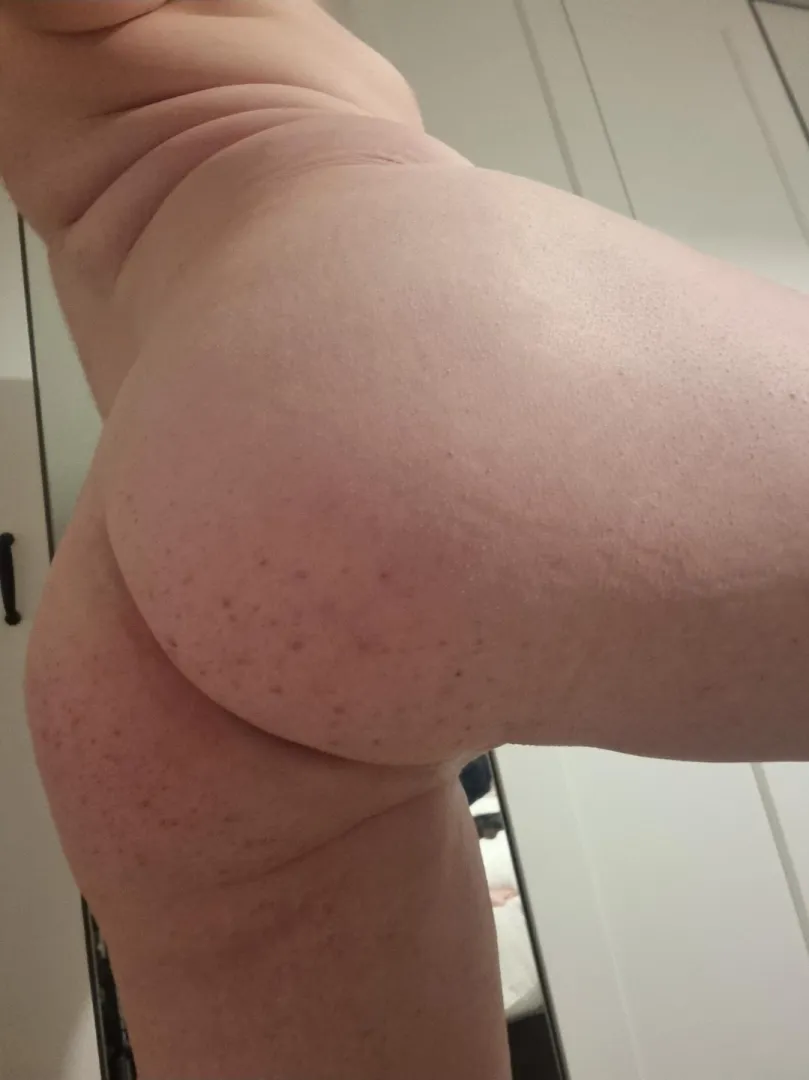 Tell me what you would do to me ❤️ posted by katieisapawg