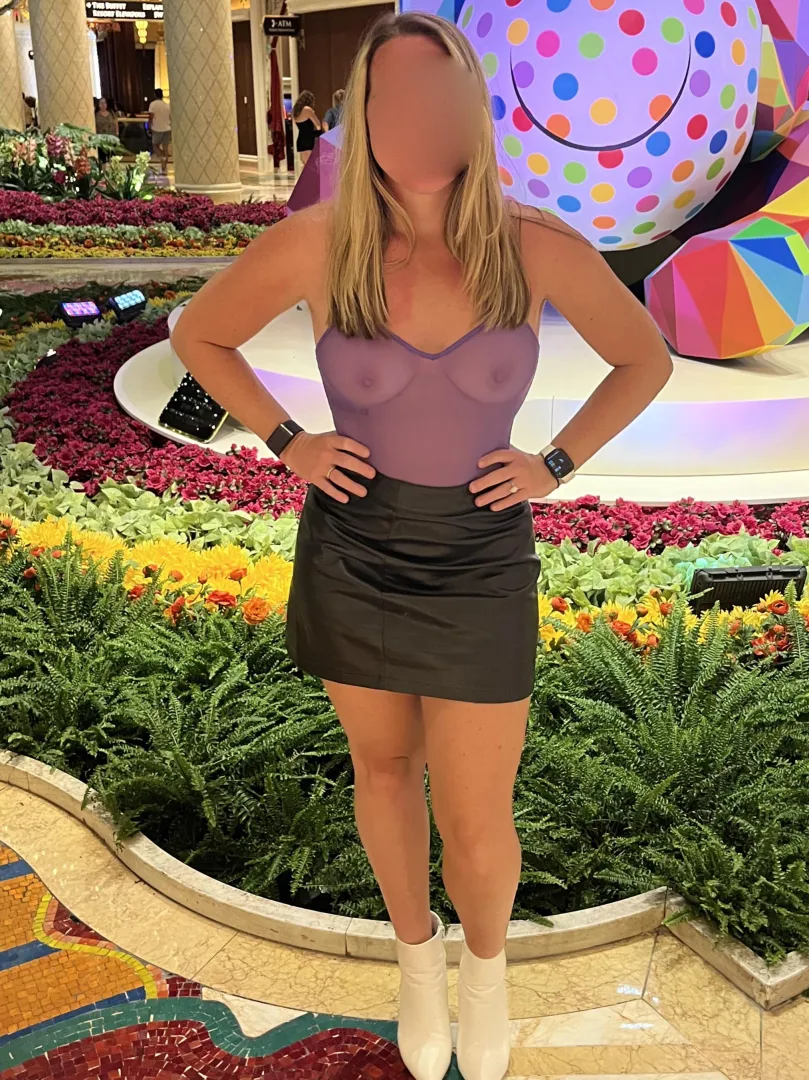 Tell me what you’d do if you saw me in the casino like this!  posted by Wifenextdoor1993