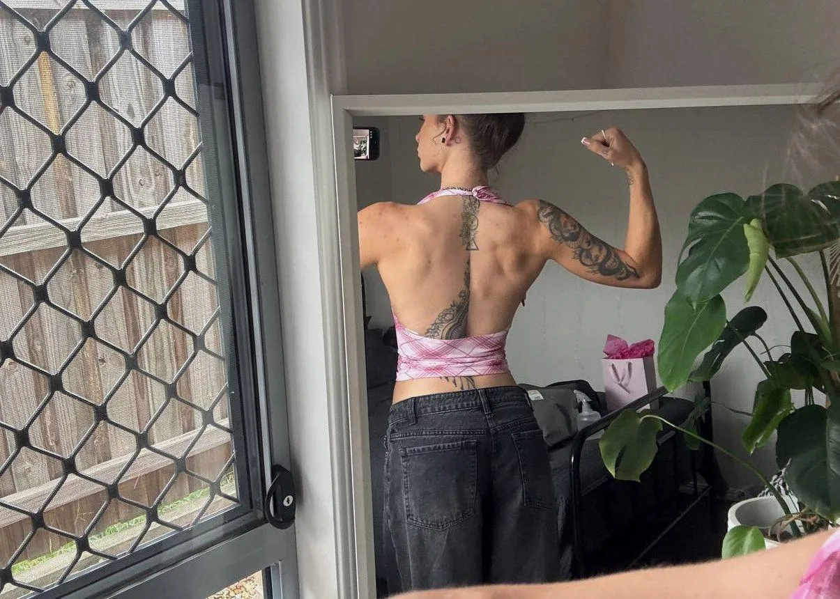 tell me what you’re thinking posted by Bunnyappleh