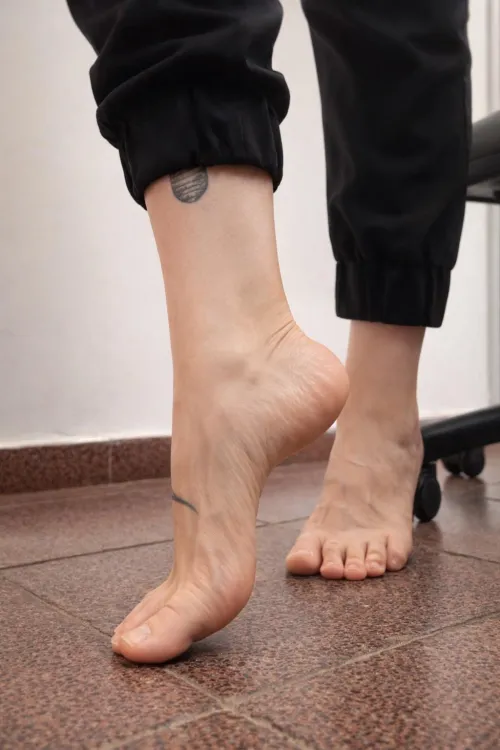 That shape is exactly what you notice. by sofiaestrellas