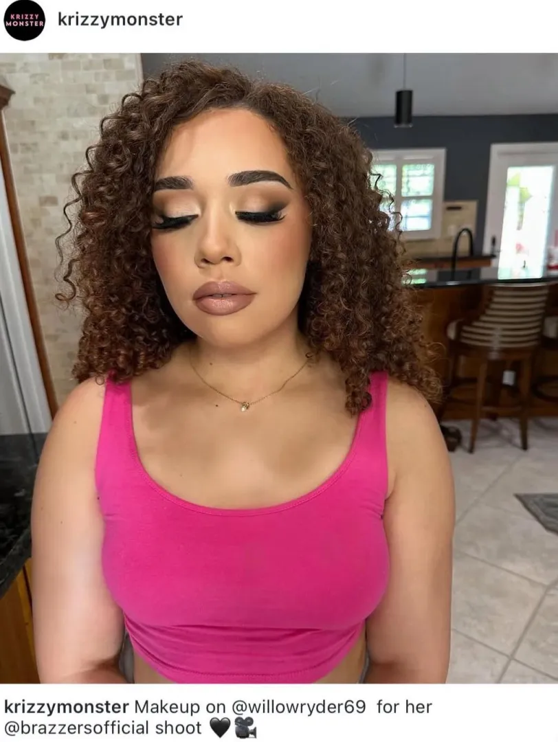 That’s a beautiful face worth painting posted by GoonWellington