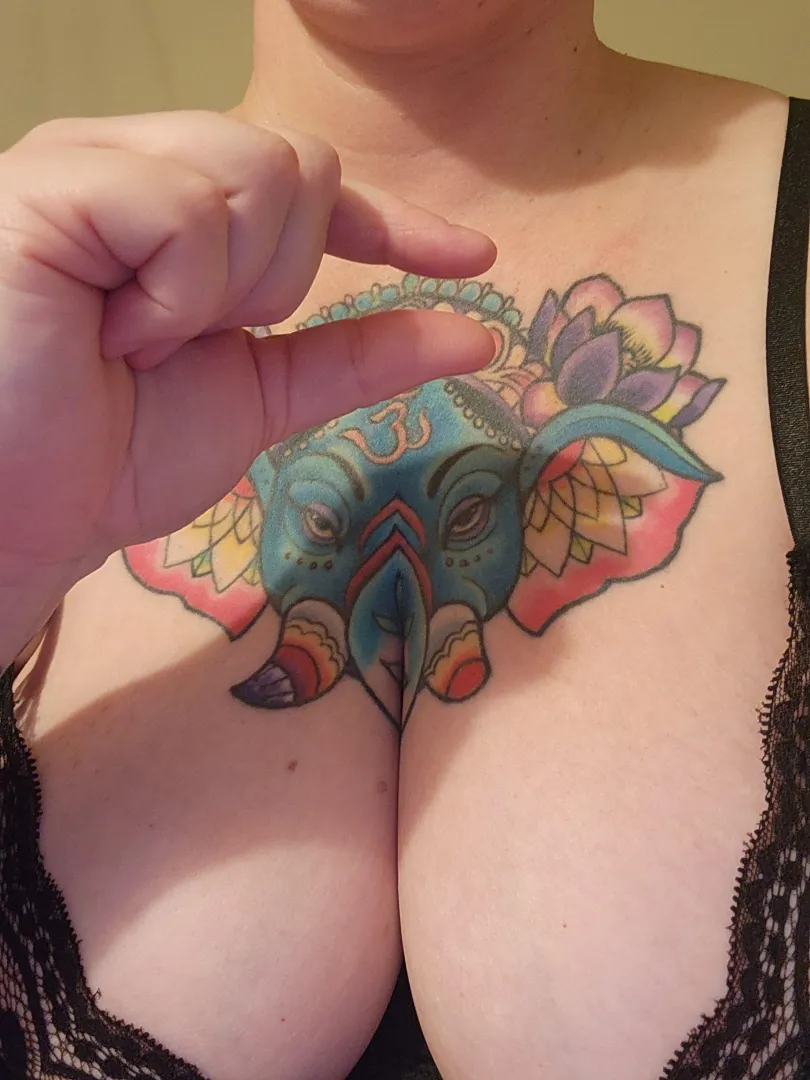 That's the tiniest shrimp I've ever seen posted by DefiledGoddessLuna