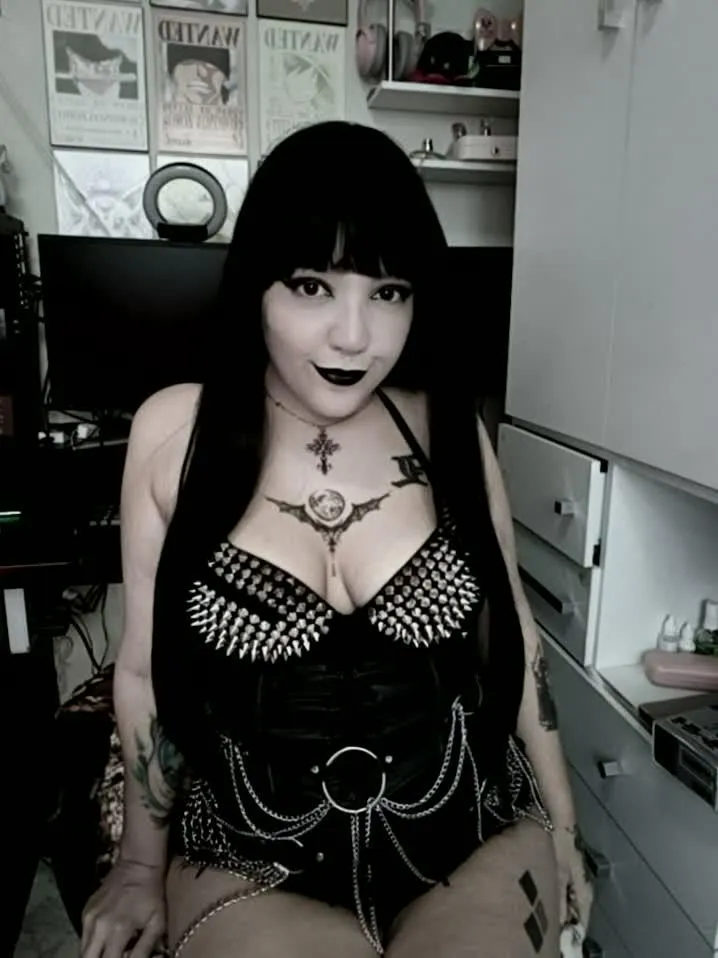 The beauty heart is waiting for you. posted by YummyCakeee