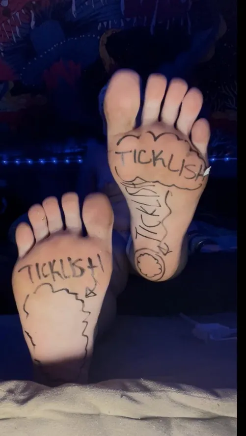 the best tickle spot  by AxlMakesBank