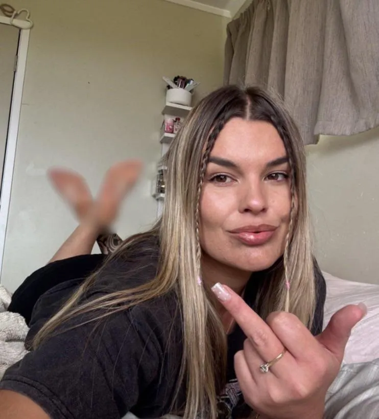 The blur will make you go dumb posted by thatfootmami