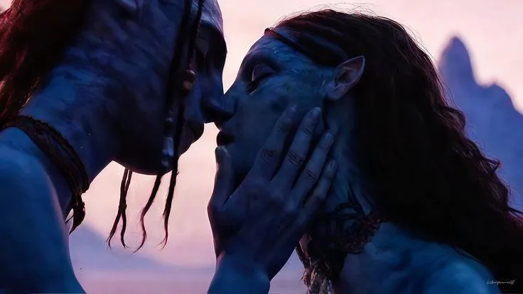 The couple kiss posted by Warm-Manner-8946