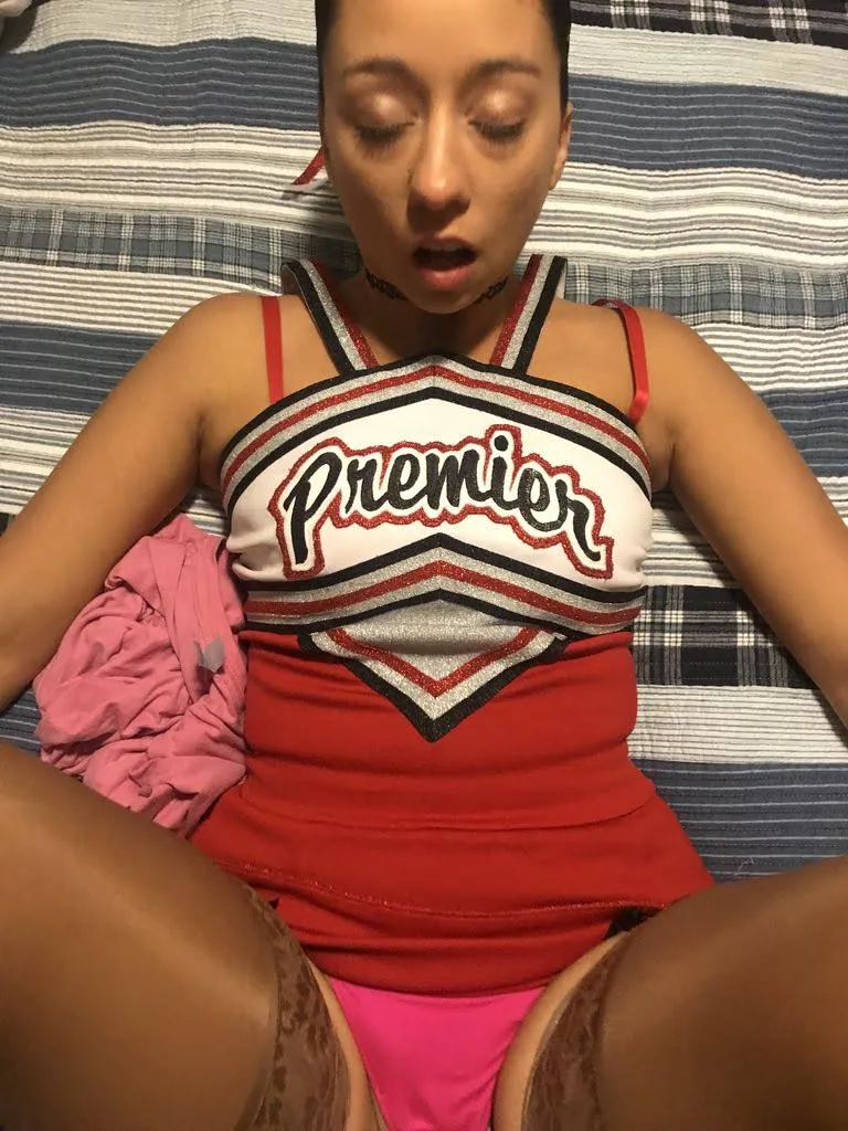 The face of victory! posted by midwesthotwife89