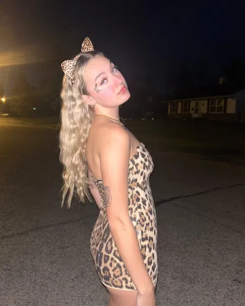 The female leopard starts the flirting
A female in heat will rub against trees, roll on the ground, and make soft calls to attract males. by Prudent_Yoghurt_0