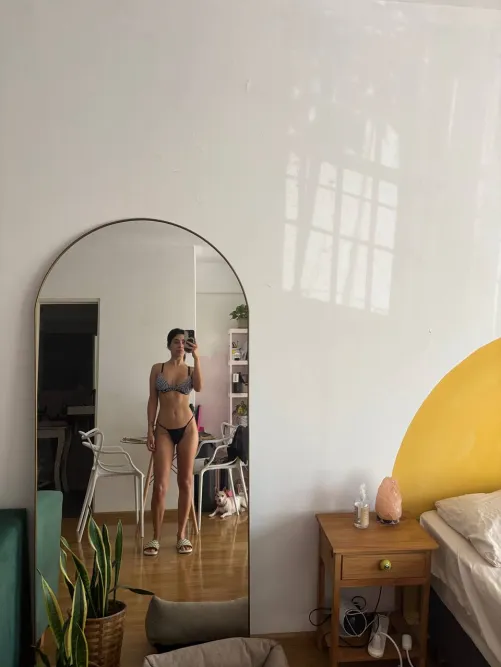 The MILF next door by _young_sexy22