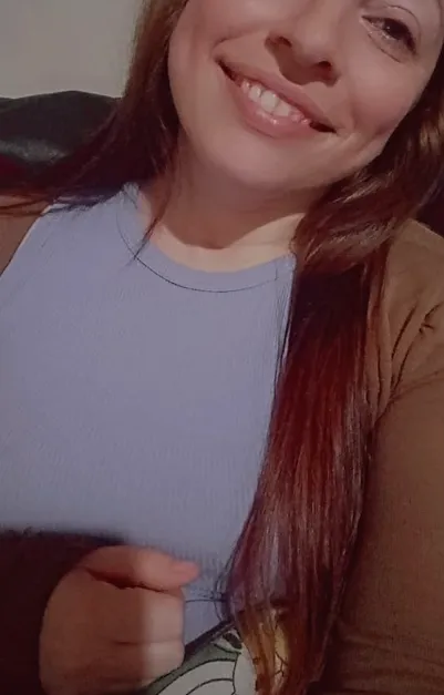 The MILF you always peek at, rate my chill look? posted by Silly-Function-430