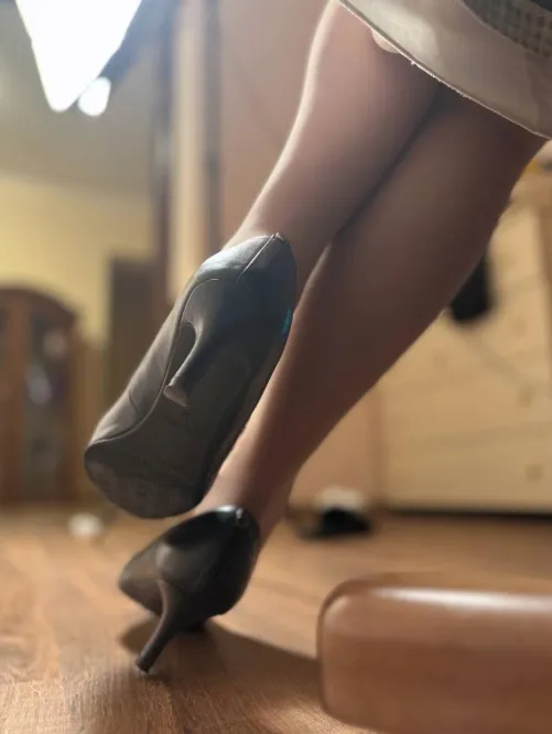 The mirror didn't break. It finally showed the truth: you're already mine. by auravelvet