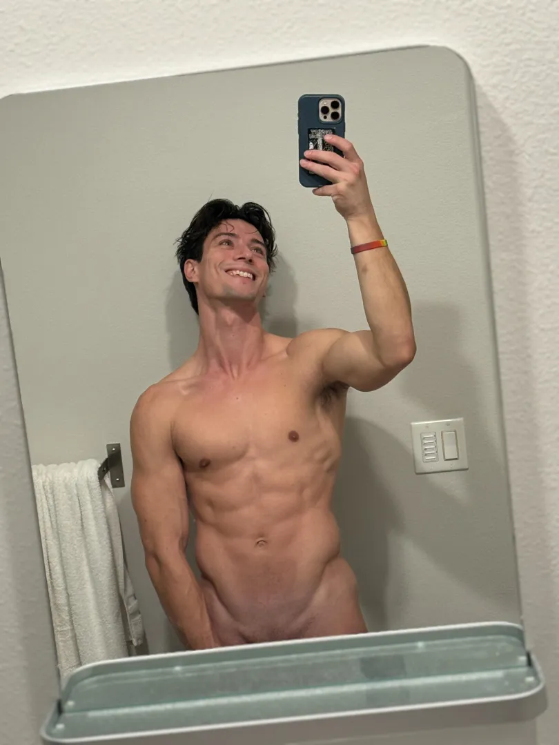 The mirror is too high  [27] posted by onedik1