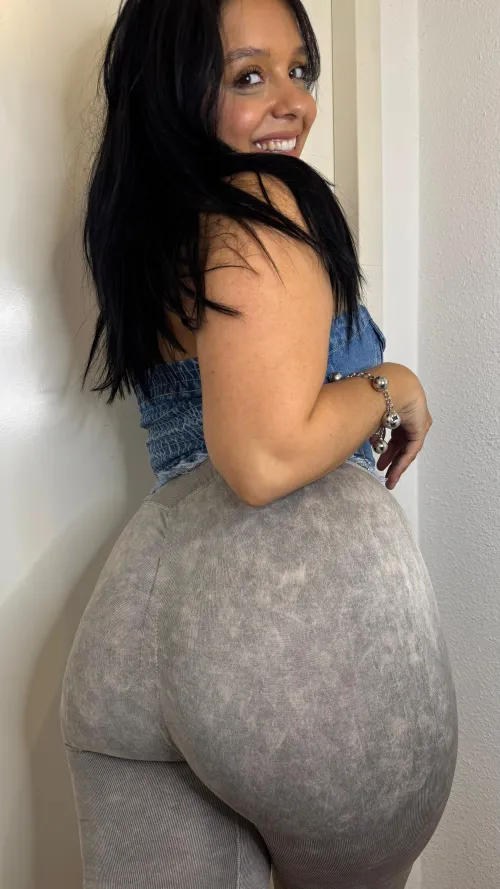 The more you taste my booty, the sweeter it is by Galadriel69_