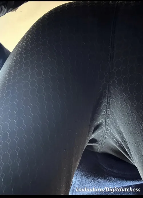 The OG is back! Did you miss me? by louloulara