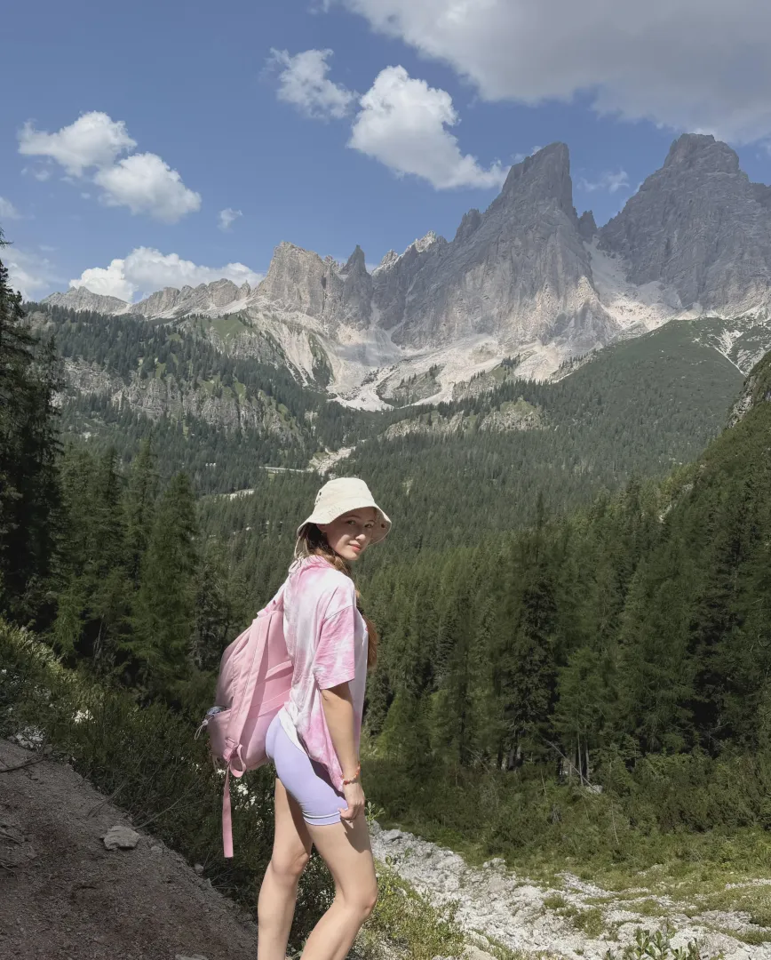 the perfect outfit for hiking in the mountains posted by MallowWhisk
