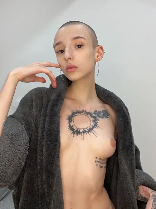 The robe revealed my secrets by ArcticCanvas