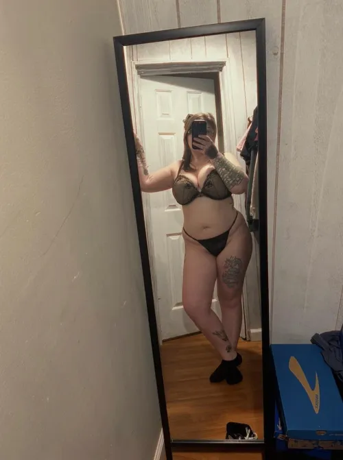 The socks stay on during sex  by dkgw1122