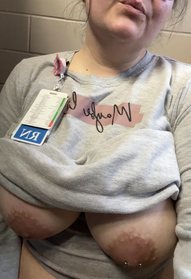 The weekend is sooooo close! posted by h0RNybee92