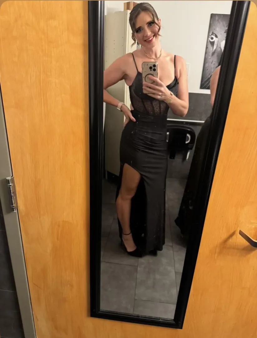 The wife is out tonight partying and looking amazing!! posted by Mborrocpl17