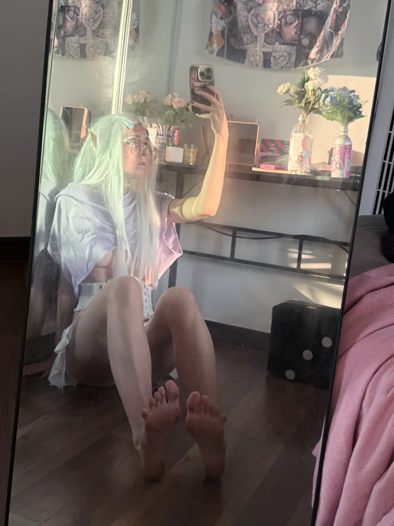 the winter elf preserves the snowy atmosphere posted by kawaiiipunk