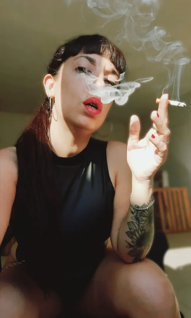 There I am, surrounded by smoke, the queen of sexy smokers posted by Shanne32