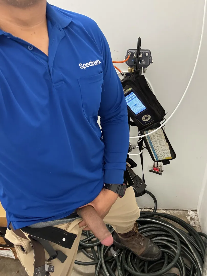 There may be some signal issues in this room  posted by cowboywithnoboots