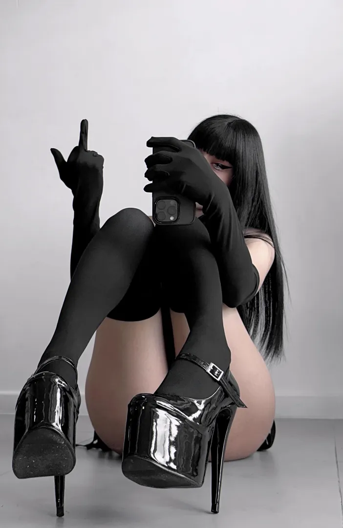 There’s a kind of man who stops feeling lost the moment his money and discipline are placed under the right woman instead of being wasted everywhere else. posted by obeymissanya