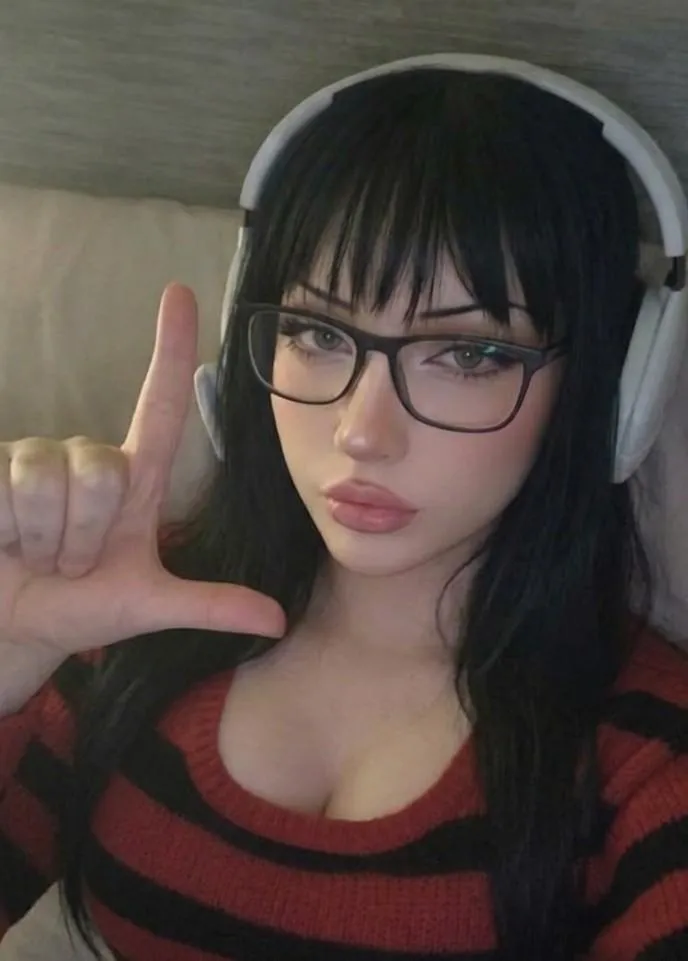 There's nothing I love more than make pathetic bitches broke posted by Fluffy_Cricket_1268