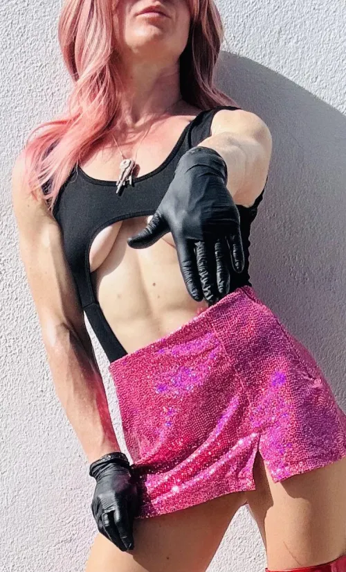 These gloves look perfect. by powerfulzoyaxxx