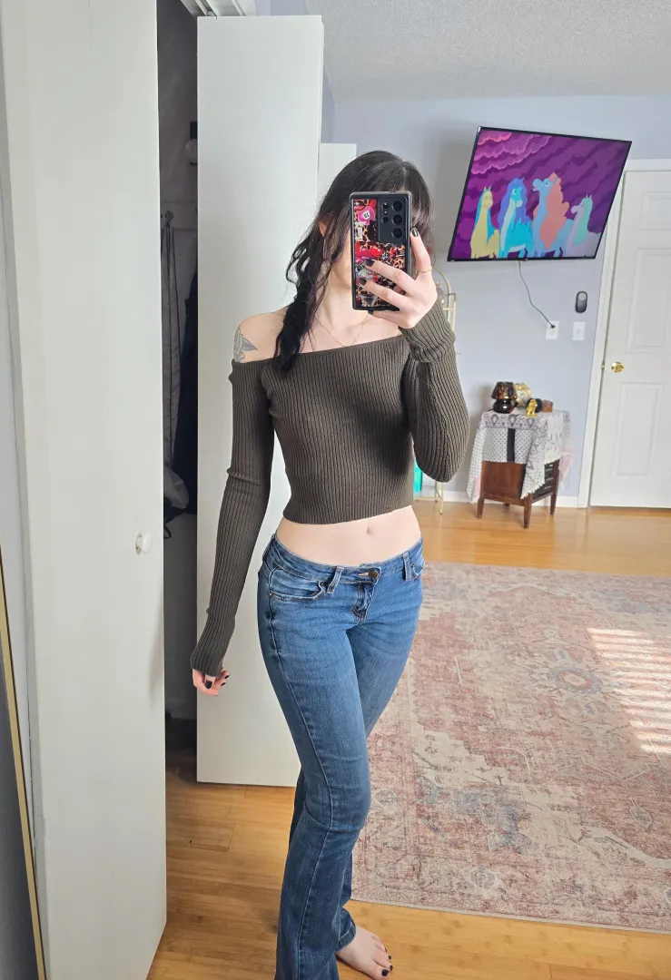 These hug me so nicely posted by vampireprincesstinyt