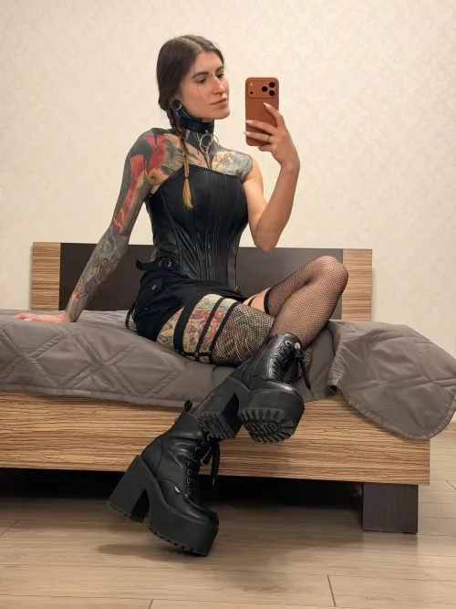 These shoes are missing semen by NiraHollow