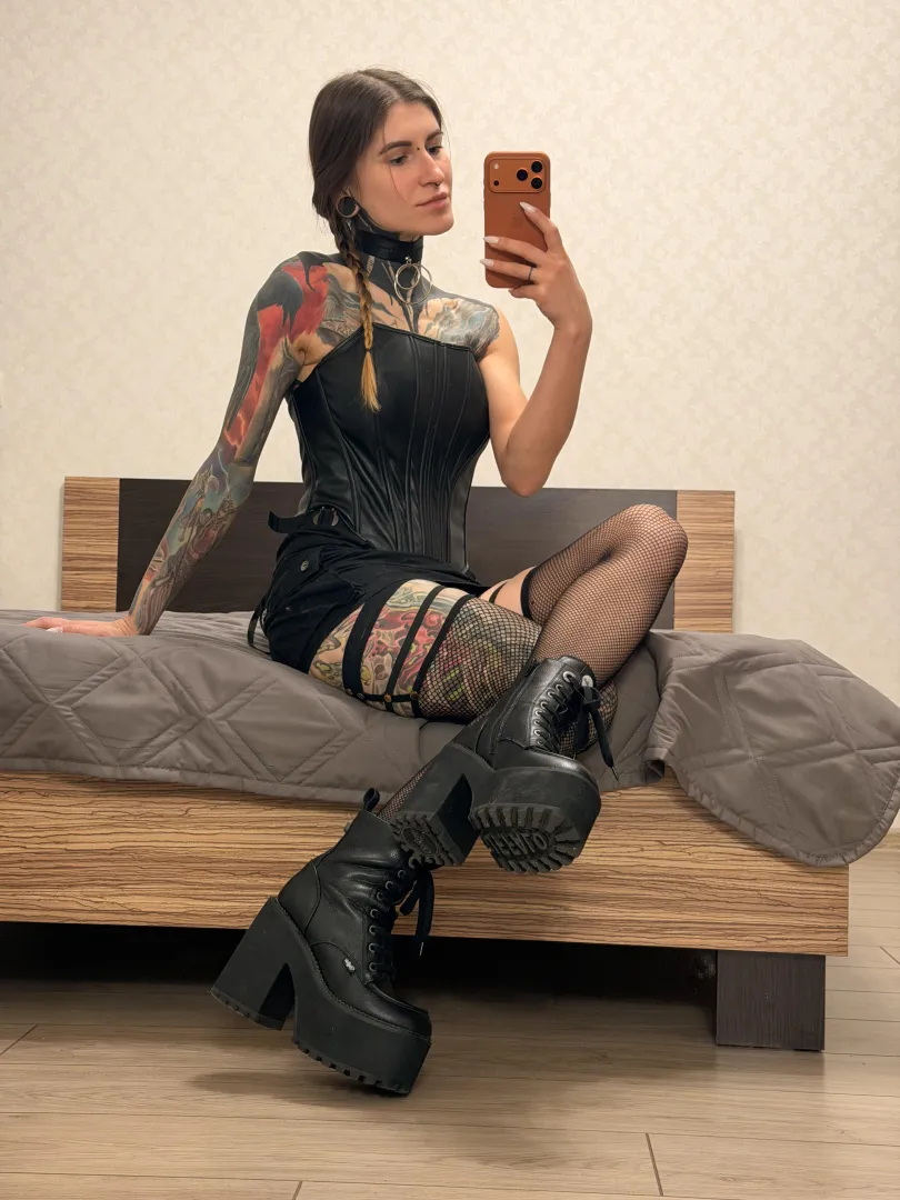 These shoes are missing semen posted by NiraHollow