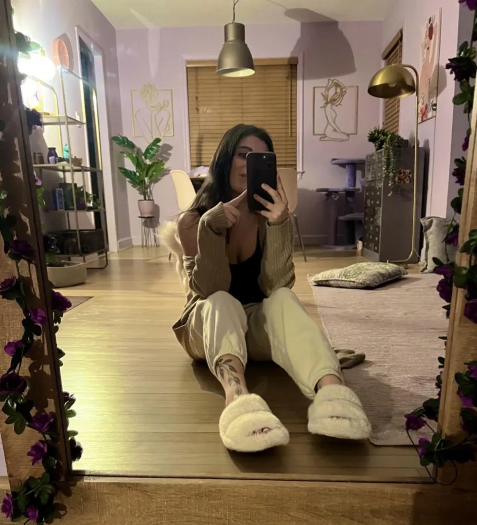 these subs are so easy to control… even in slippers posted by MsRose26