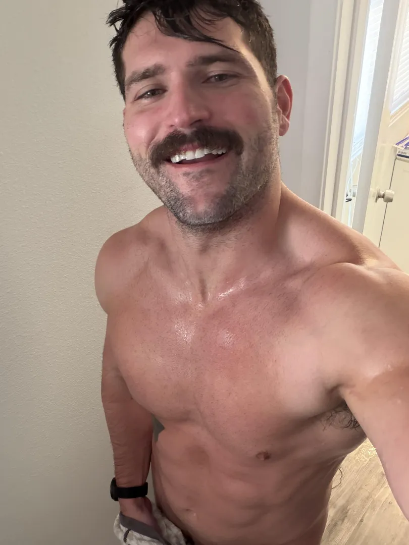 They always get this perky when they know you’re watching posted by jellyscream