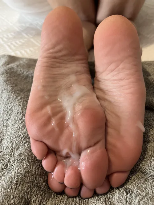 They just look so pretty covered in cum by myprettyfeet6969