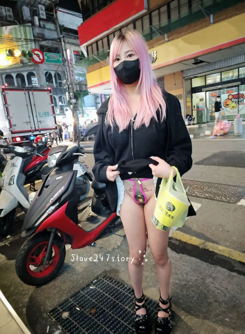 They noticed my chastity belt and thought I was a strange girl. posted by slave247story