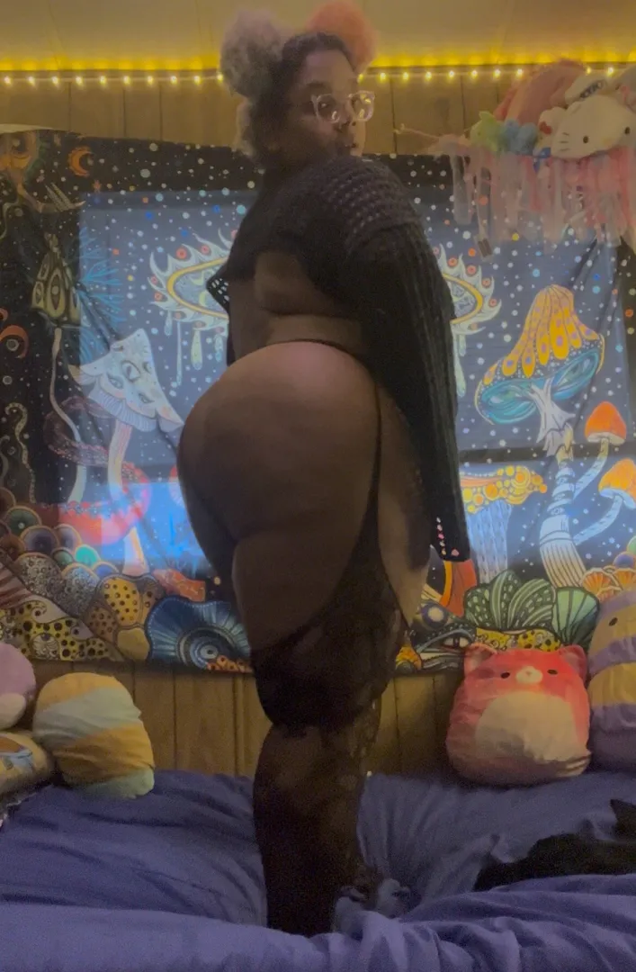 Thicc goth girl on the menu  posted by Hot_Control_4241