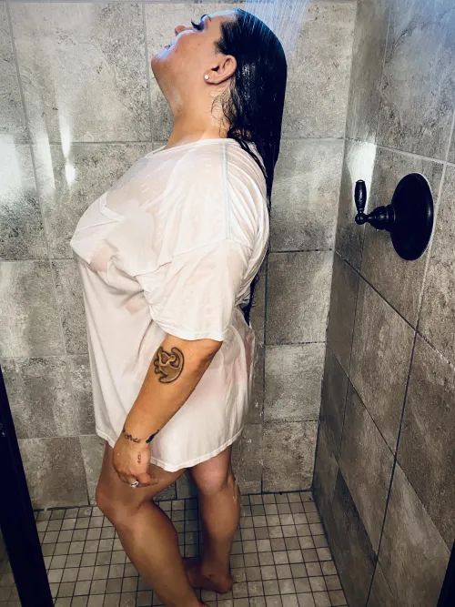 Thicc Italian wife 35 by Such-Shape9900