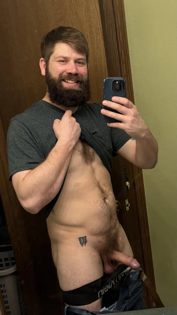 Thick beard, thick boner  posted by Sad-Builder-8753