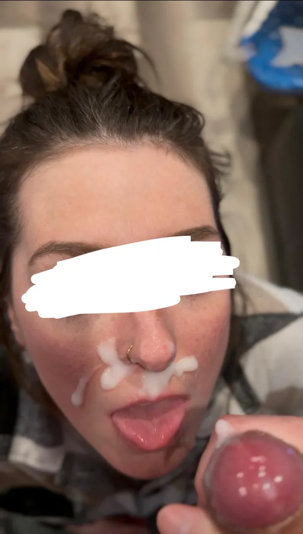 Thick facial posted by fartmonks
